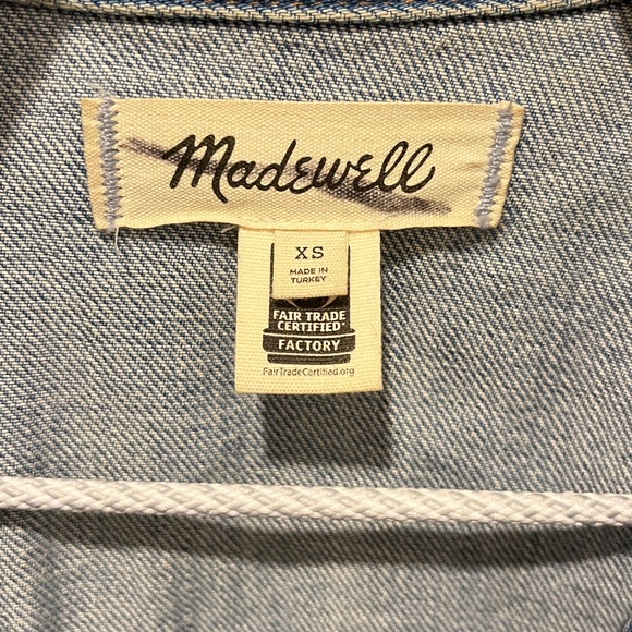 Madewell Denim Jacket in Greyhart wash - Picture 3 of 9